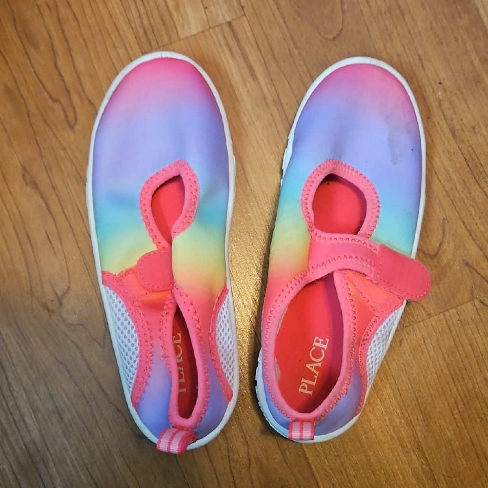 Place Pink and Purple Water Shoes Slip-On